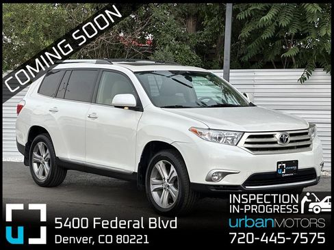 Used 2011 Toyota Highlander Limited w/ Tow Pkg AWD/4WD image 1