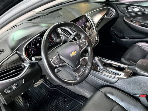 Used 2019 Chevrolet Malibu Premier w/ Sun and Wheel Package FWD image 16
