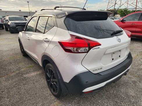 Used 2020 Nissan Kicks SR w/ SR Premium Package FWD image 4