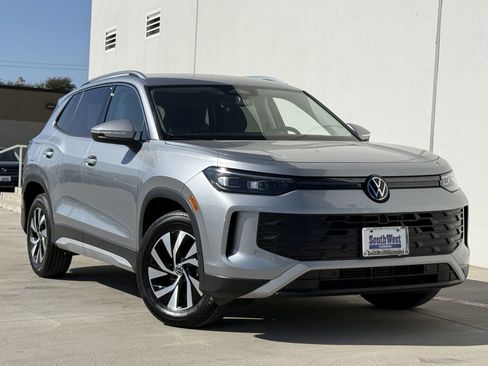 New 2025 Volkswagen Tiguan S image 2