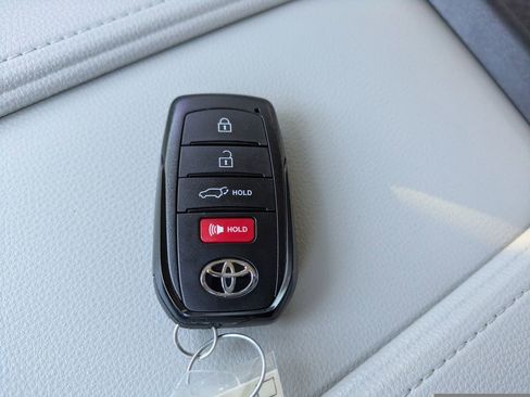 New 2026 Toyota Grand Highlander Platinum image 32