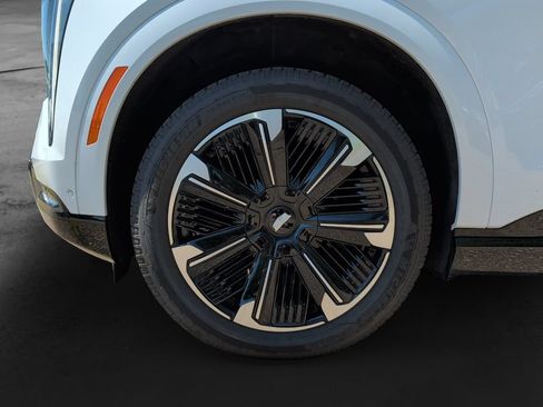 Used 2026 Cadillac Escalade IQ Sport 2 AWD/4WD image 9
