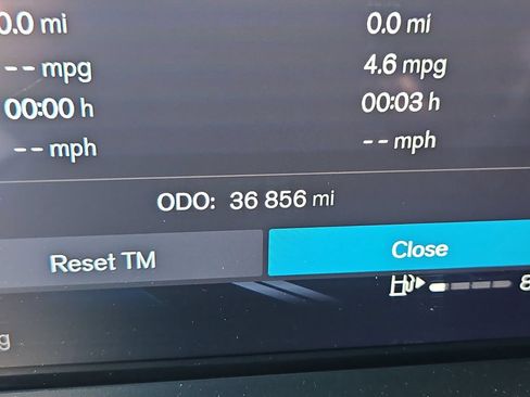 Used 2024 Volvo XC40 B5 Plus w/ Climate Package AWD/4WD image 13