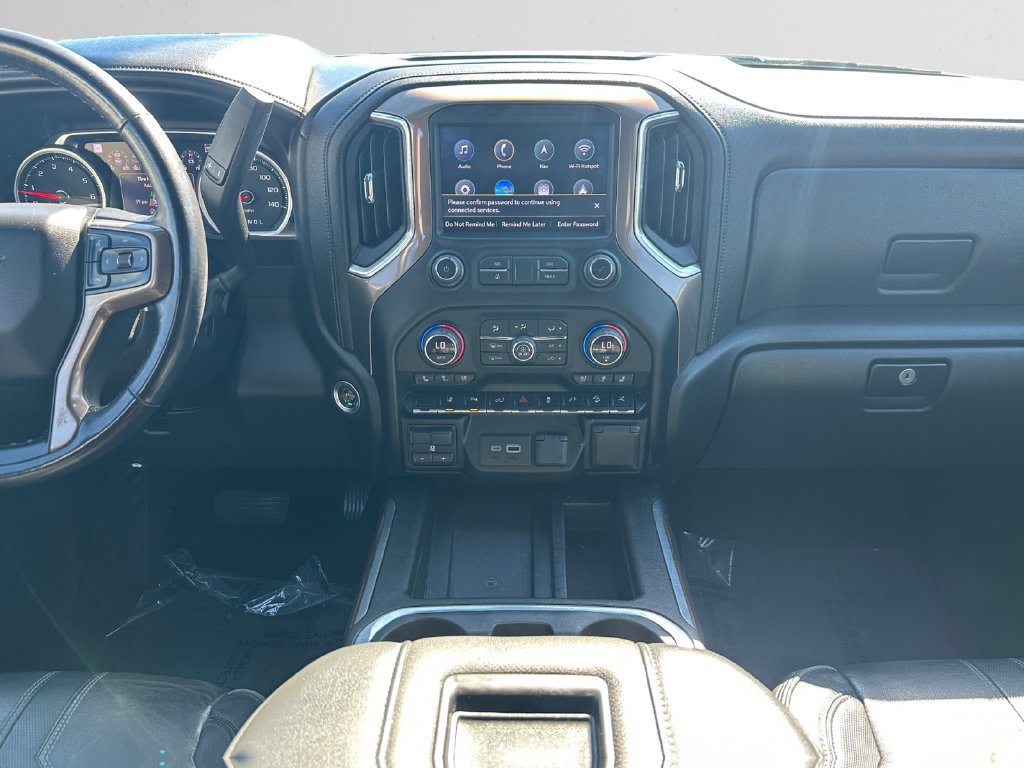 Used 2022 Chevrolet Silverado 2500 High Country w/ Z71 Off-Road Package AWD/4WD image 3