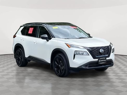 Certified 2023 Nissan Rogue SV w/ SV Premium B Package AWD/4WD image 3