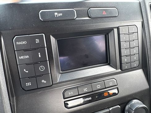 Used 2020 Ford F250 XL w/ Power Equipment Group RWD image 9