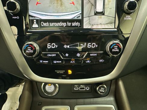 Certified 2024 Nissan Murano Platinum w/ Cargo Package AWD/4WD image 32