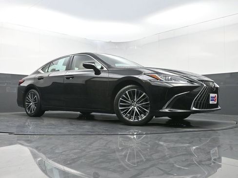 Used 2024 Lexus ES 350 w/ Premium Package image 27