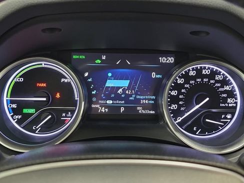 Certified 2021 Toyota Camry XLE w/ Navigation Upgrade Package FWD image 15