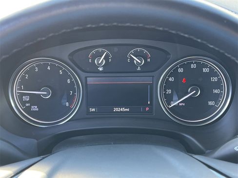 Used 2024 Buick Enclave Essence w/ Sport Touring Edition image 13