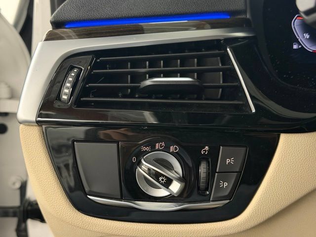 Used 2022 BMW 540i xDrive w/ Executive Package AWD/4WD image 29