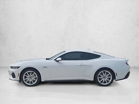 Used 2024 Ford Mustang GT Premium RWD image 6