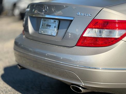 Used 2009 Mercedes-Benz C 300 4MATIC Sedan image 12