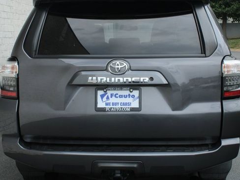 Used 2015 Toyota 4Runner SR5 Premium image 6