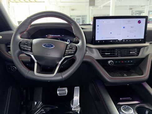 Used 2025 Ford Explorer ST-Line w/ Premium Package AWD/4WD image 16
