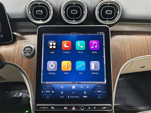 Used 2025 Mercedes-Benz C 300 4MATIC Sedan image 20