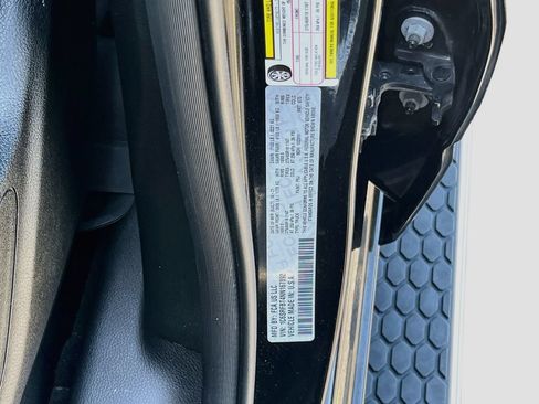 Used 2022 RAM 1500 Big Horn AWD/4WD image 28