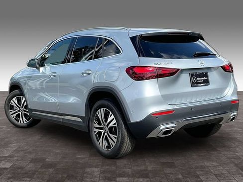 Used 2026 Mercedes-Benz GLA 250 4MATIC image 4