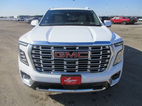 New 2026 GMC Yukon Denali w/ Sun & Power Step Package image 10