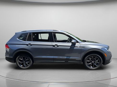 Certified 2024 Volkswagen Tiguan SE AWD/4WD image 6