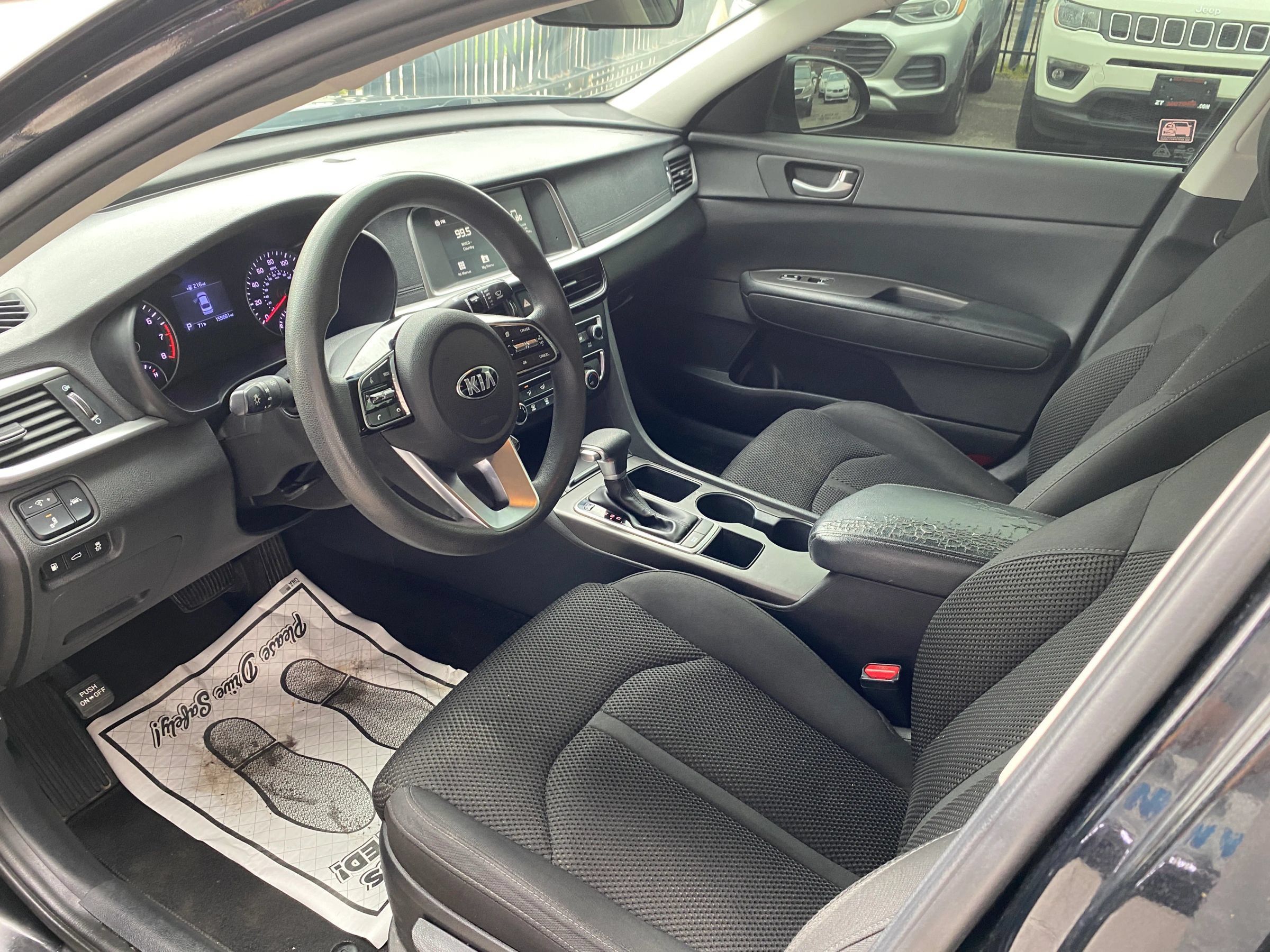 Used 2019 Kia Optima LX FWD image 3