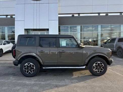 New 2025 Ford Bronco Outer Banks image 33