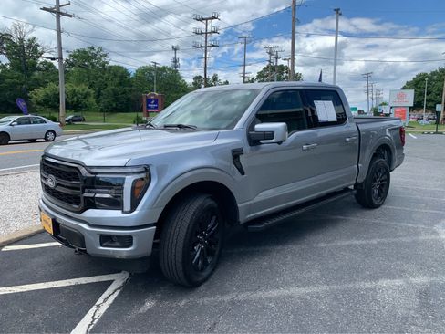 Used 2025 Ford F150 Lariat AWD/4WD image 3