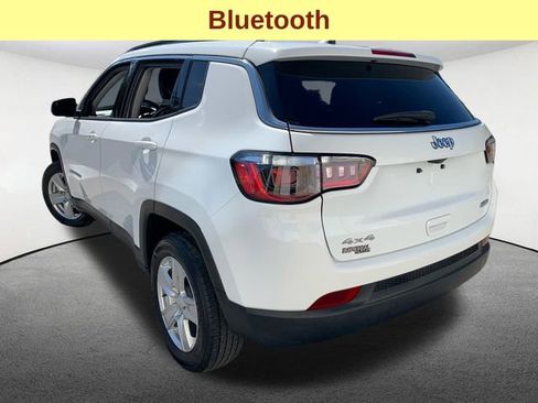 Used 2022 Jeep Compass Latitude image 10