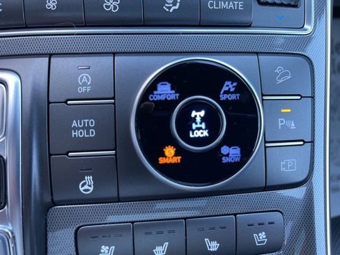 Used 2023 Hyundai Santa Fe Calligraphy image 31