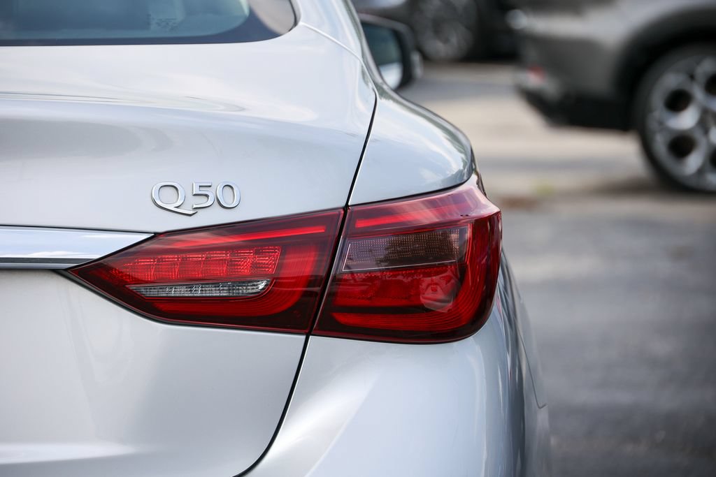 Used 2018 INFINITI Q50 Luxe w/ Essential Package (3.0T Luxe) AWD/4WD image 24