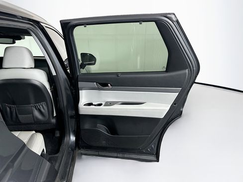 Used 2020 Hyundai Palisade SEL w/ Premium Package image 32