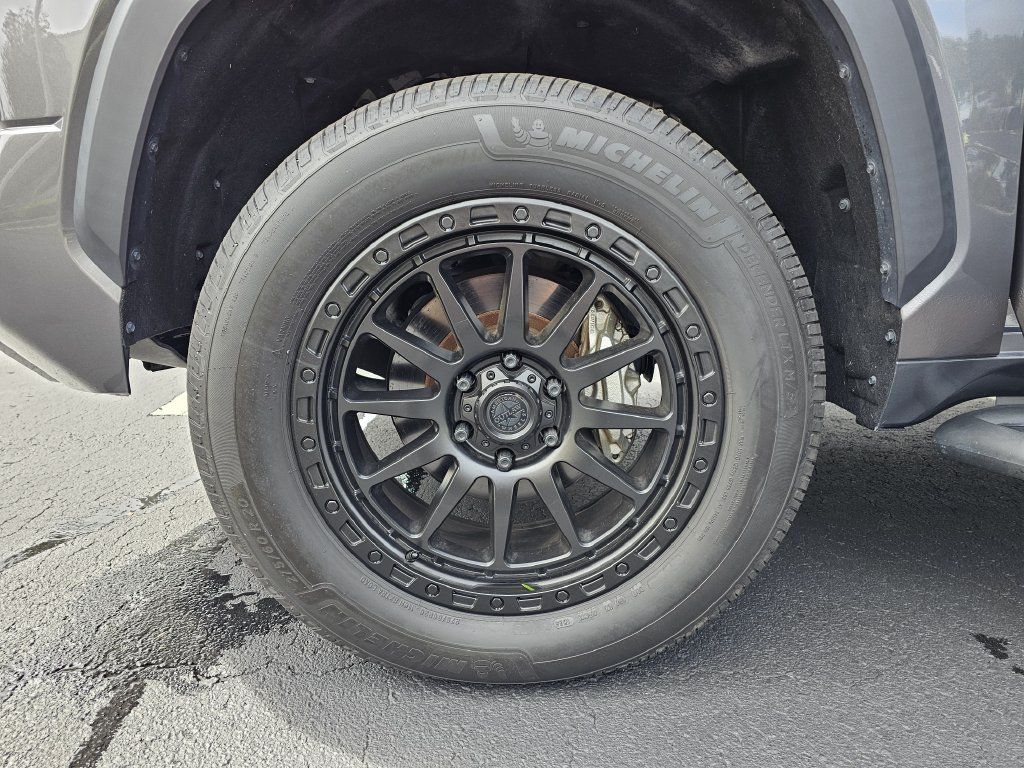 Used 2024 Toyota Tundra SR5 AWD/4WD image 27