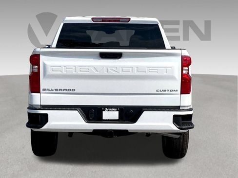Used 2024 Chevrolet Silverado 1500 Custom AWD/4WD image 25