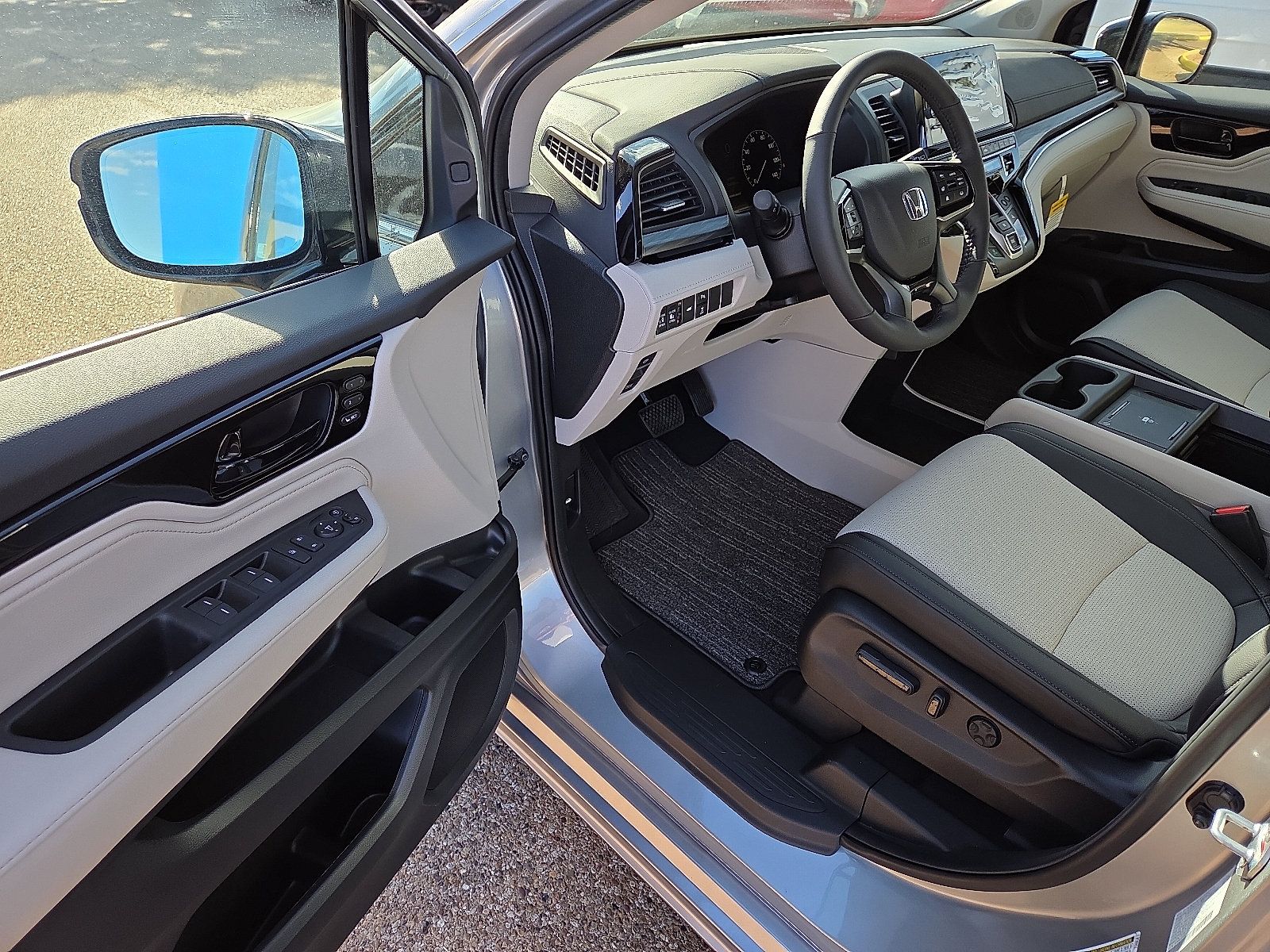 New 2027 Honda Odyssey Elite image 11
