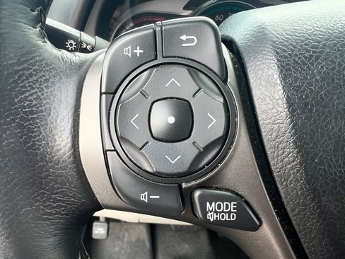 Used 2013 Toyota Venza XLE w/ XLE Premium Pkg FWD image 20