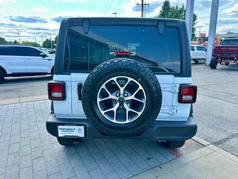 Used 2026 Jeep Wrangler Unlimited Sport AWD/4WD image 6