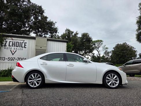 Used 2016 Lexus IS 200t image 4