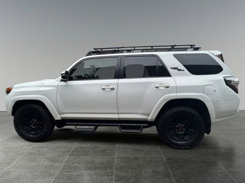 Used 2024 Toyota 4Runner TRD Off-Road Premium w/ Off Road Premium Plus Package AWD/4WD image 5