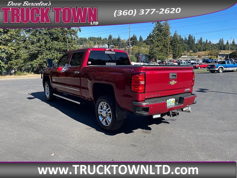 Used 2018 Chevrolet Silverado 2500 High Country w/ Duramax Plus Package AWD/4WD image 3