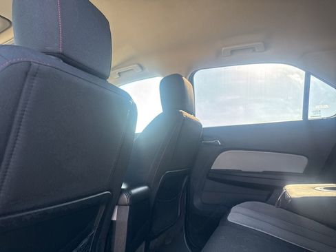 Used 2017 Chevrolet Equinox LT FWD image 27