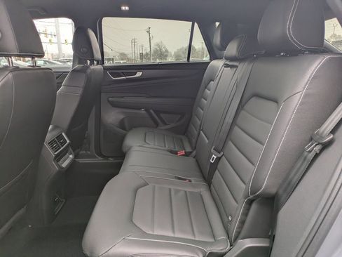 New 2026 Volkswagen Atlas Cross Sport SEL AWD/4WD image 14