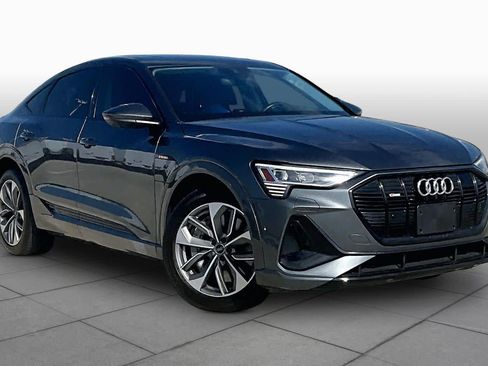 Used 2021 Audi e-tron Premium Plus w/ Premium Plus Package AWD/4WD image 2