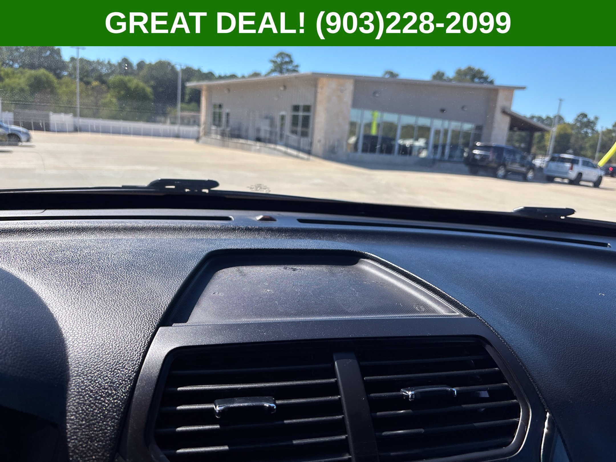Used 2018 Ford Explorer XLT FWD image 31