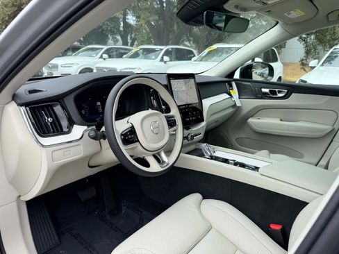 New 2026 Volvo XC60 B5 Ultra w/ Protection Package Premier image 11