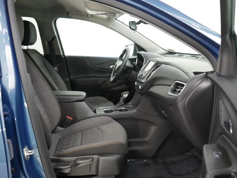 Used 2024 Chevrolet Equinox LT FWD image 11