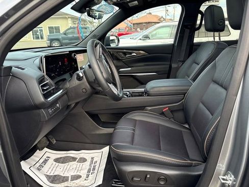 Used 2026 Chevrolet Traverse High Country w/ LPO, Floor Liner Package image 8