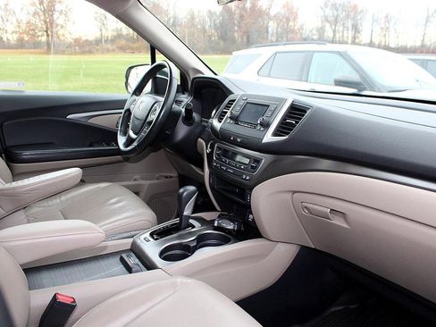 Used 2019 Honda Ridgeline RTL image 25