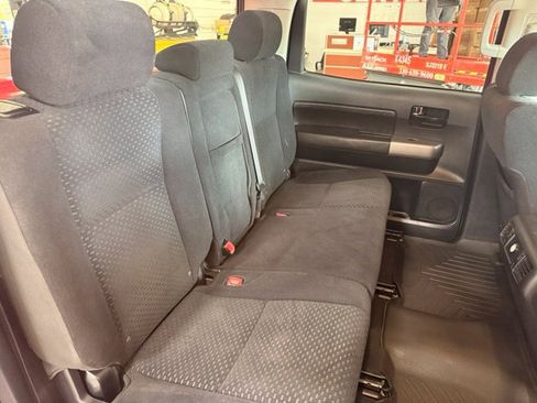 Used 2010 Toyota Tundra 4x4 CrewMax image 21