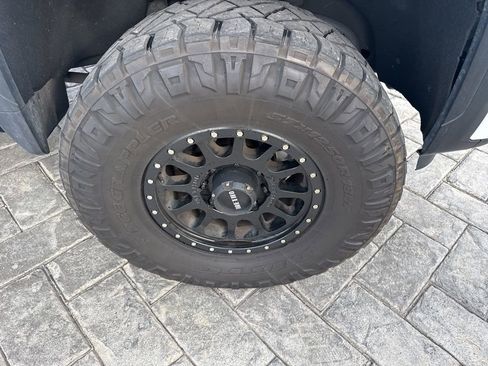 Used 2024 GMC Sierra 2500 Denali w/ Denali Reserve Package image 4