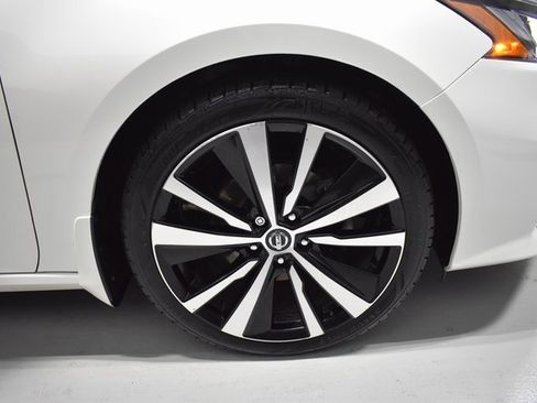 Used 2019 Nissan Altima 2.5 SR image 10
